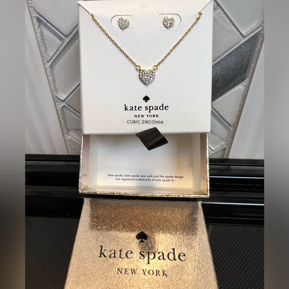 NIP Kate Spade Yours Truly Pave Heart Mini Pendant Necklace and Stud Set - Picture 7 of 9